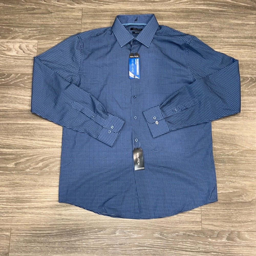 Nautica Dress shirt. Size L. NWT